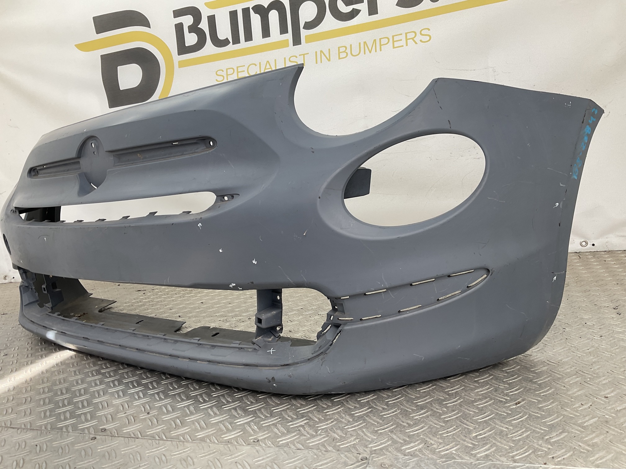 Bumper Fiat 500 Lounge Facelift 16-23 735619491 Voorbumper B8-20842
