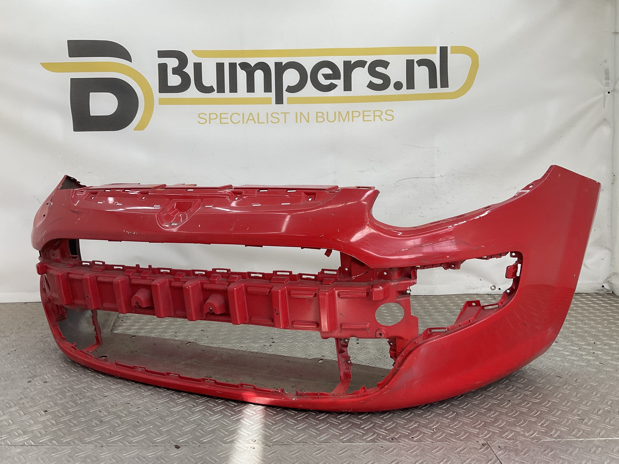 BUMPER Fiat Punto EVO 9-12 735500118 VOORBUMPER B1-6378