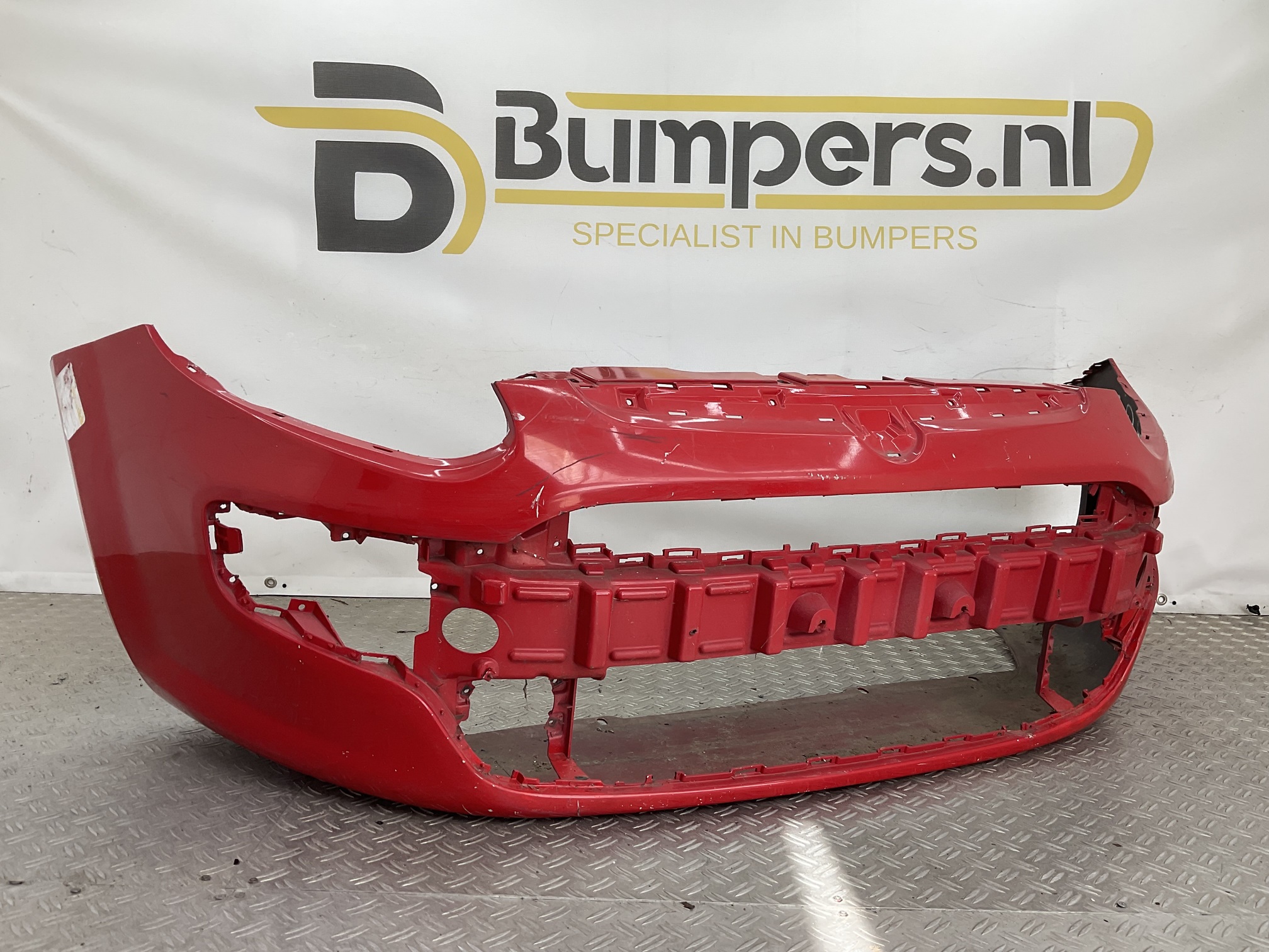 BUMPER Fiat Punto EVO 9-12 735500118 VOORBUMPER B1-6378