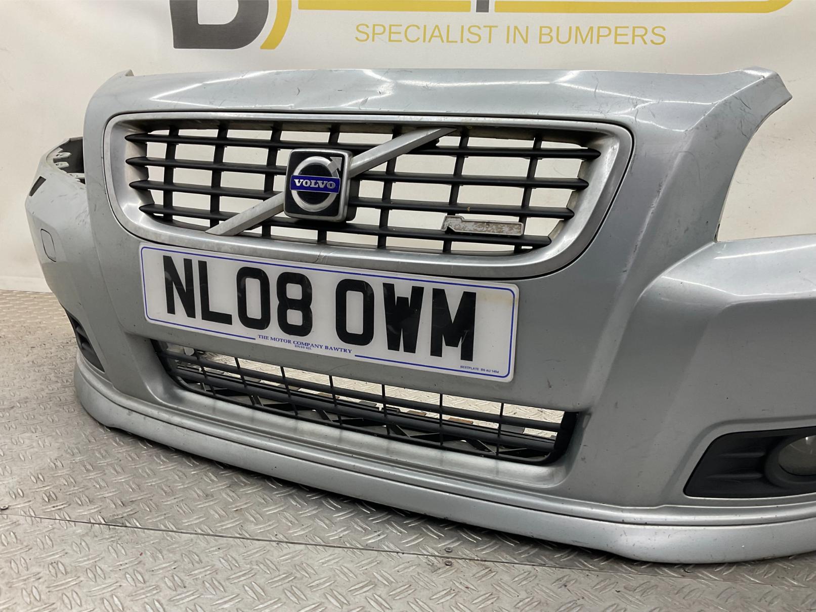BUMPER VOLVO V50 S40 FACELIFT R-DESIGN 2007-2012 30744976 VOORBUMPER E5-23796