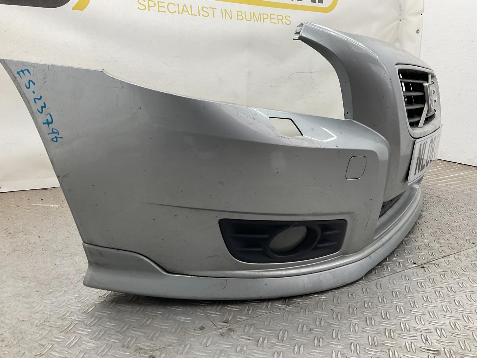 BUMPER VOLVO V50 S40 FACELIFT R-DESIGN 2007-2012 30744976 VOORBUMPER E5-23796