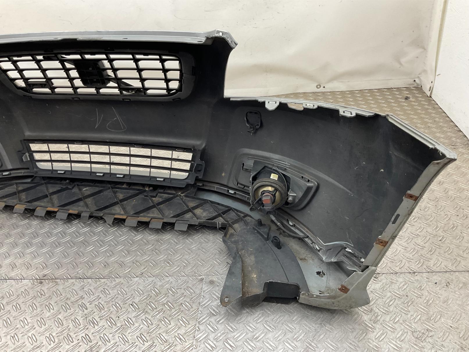 BUMPER VOLVO V50 S40 FACELIFT R-DESIGN 2007-2012 30744976 VOORBUMPER E5-23796