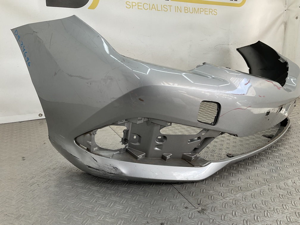 BUMPER TOYOTA AURIS 16-21 52119-02K40 VOORBUMPER D9-24696