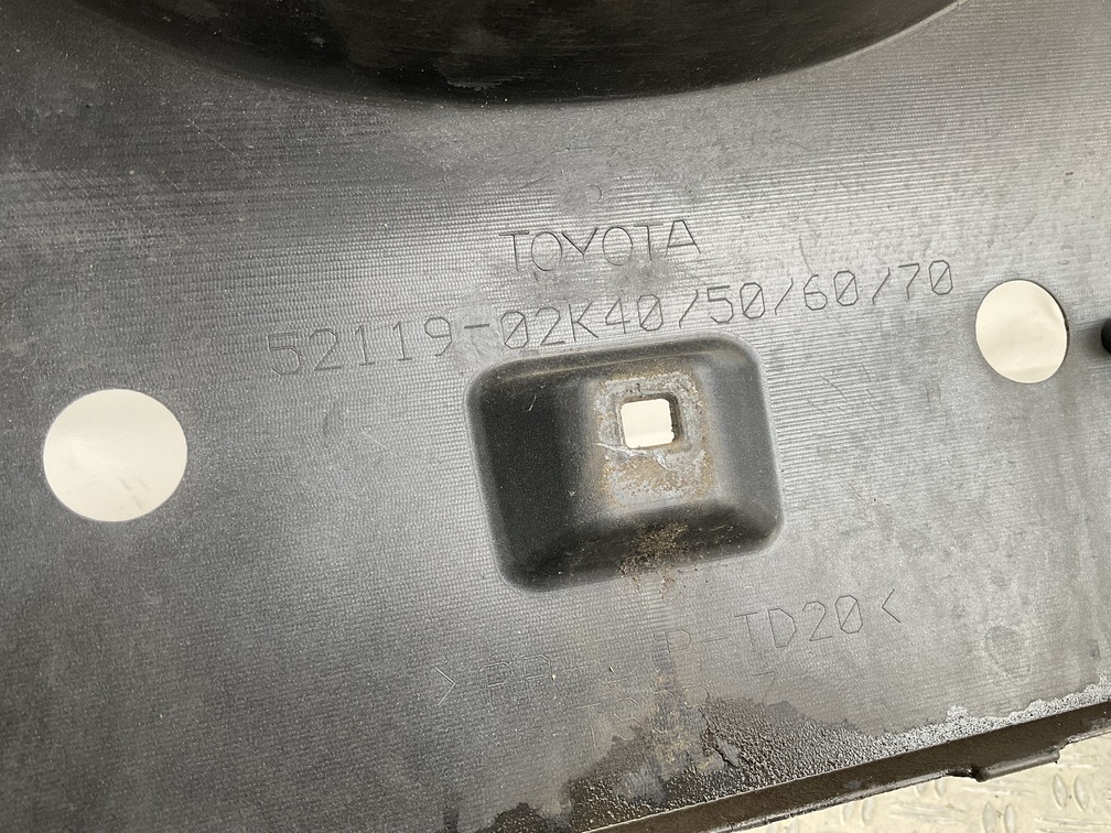 BUMPER TOYOTA AURIS 16-21 52119-02K40 VOORBUMPER D9-24696