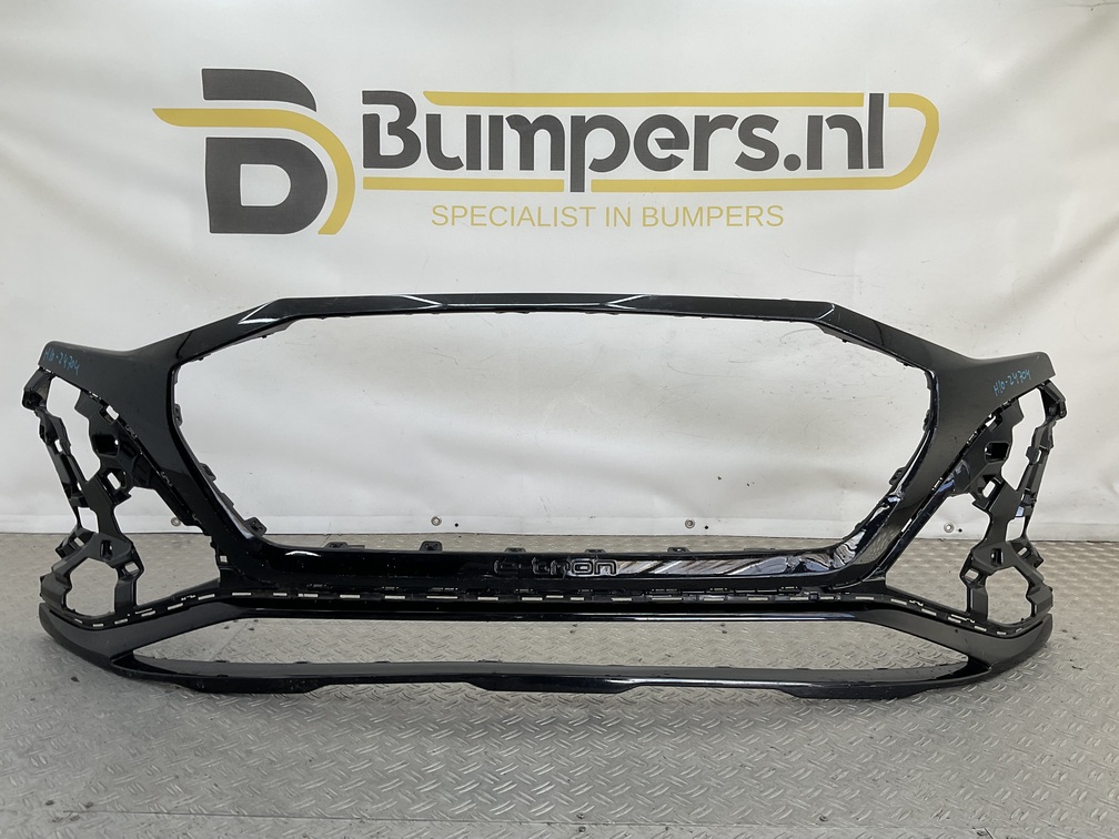 Bumper Audi Q8 4KE E-Tron ETron 22- 4KE807725 Voorbumper H10-24704