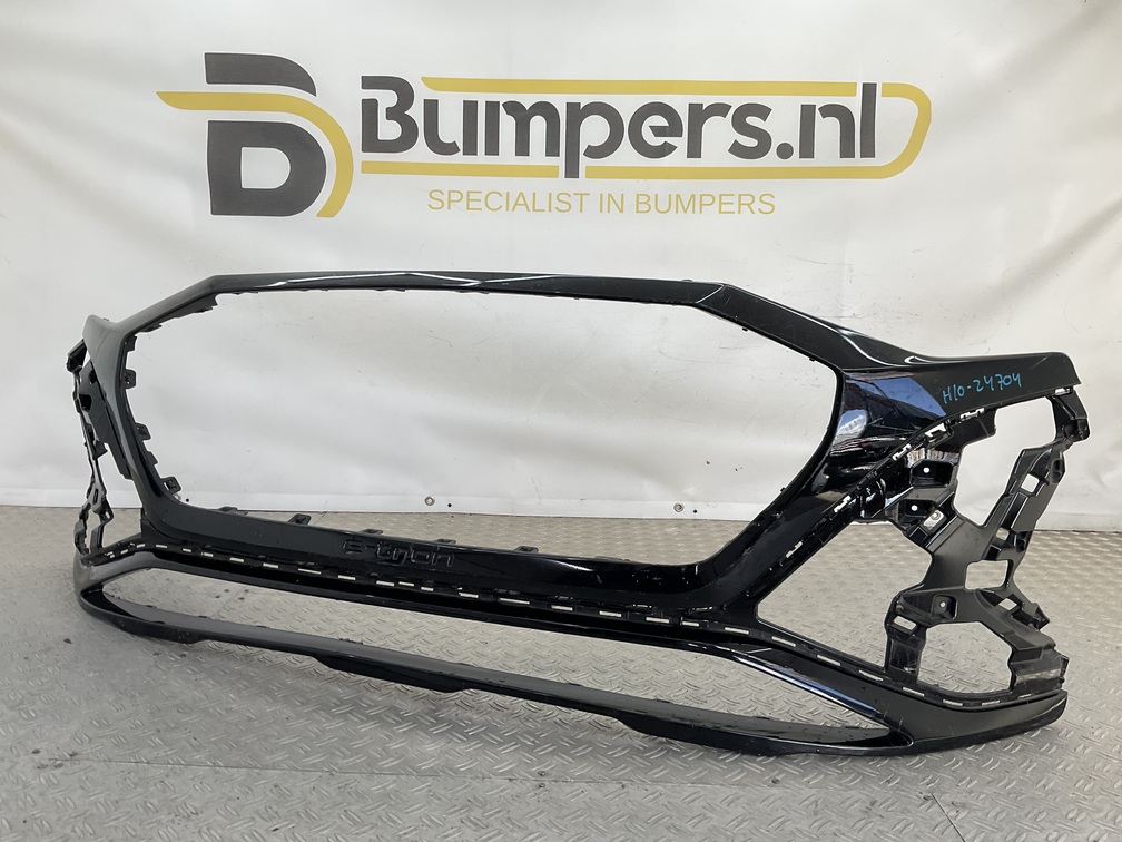 Bumper Audi Q8 4KE E-Tron ETron 22- 4KE807725 Voorbumper H10-24704