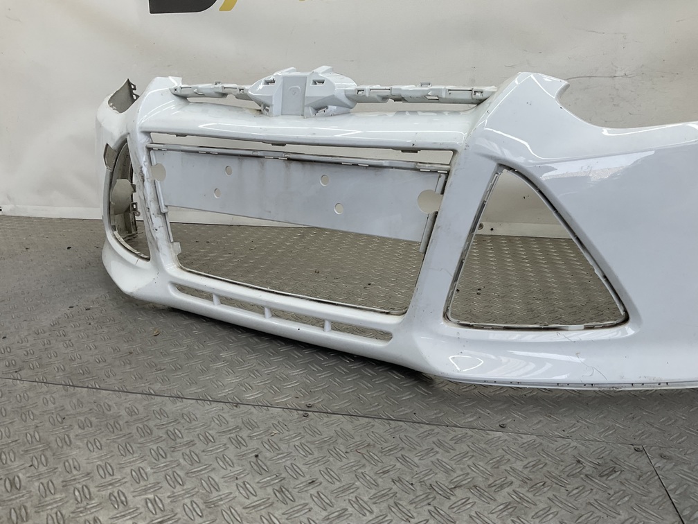 BUMPER FORD FOCUS MK3 2010-2014 BM51-17757-A VOORBUMPER D9-24530
