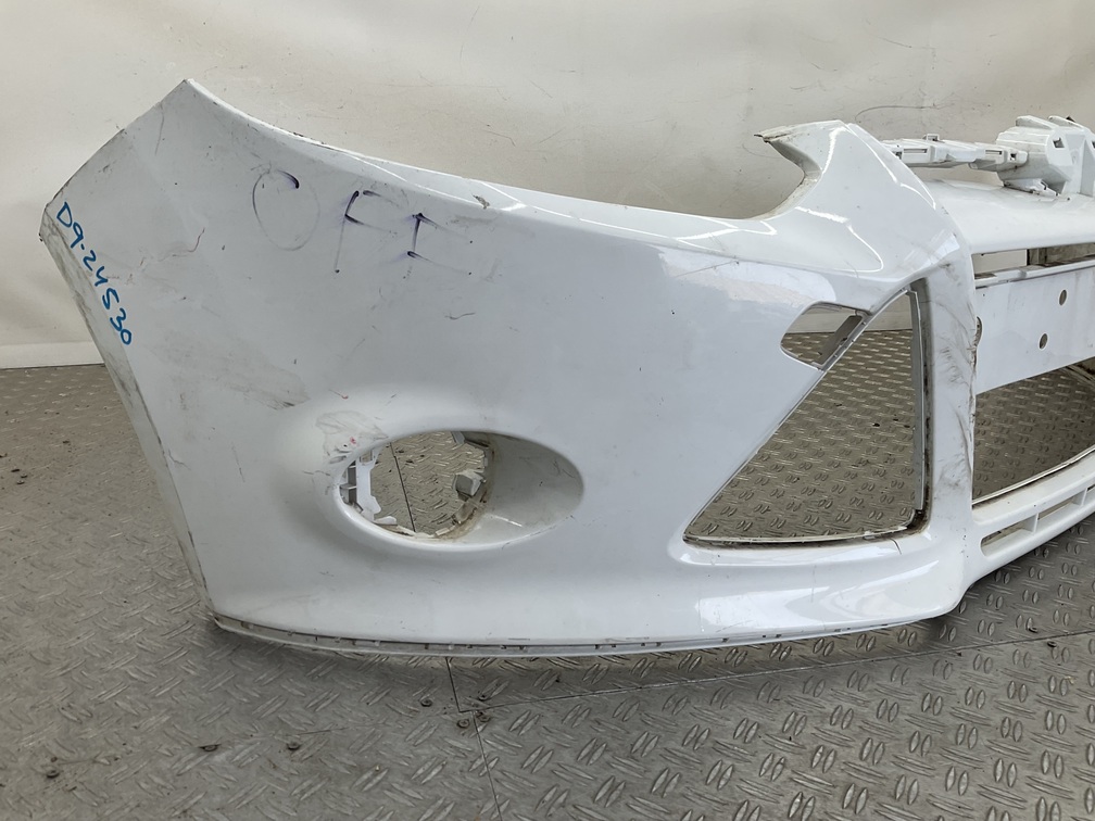BUMPER FORD FOCUS MK3 2010-2014 BM51-17757-A VOORBUMPER D9-24530