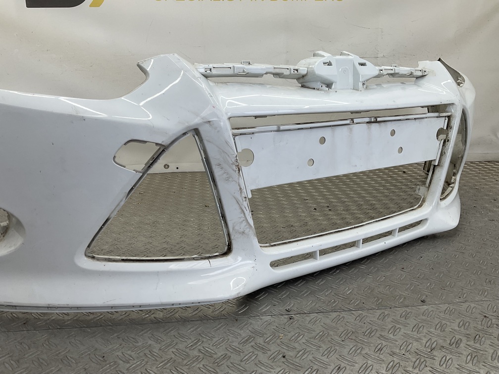 BUMPER FORD FOCUS MK3 2010-2014 BM51-17757-A VOORBUMPER D9-24530